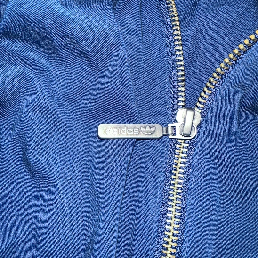Adidas old school track jacket size XL - Picture 3 of 9